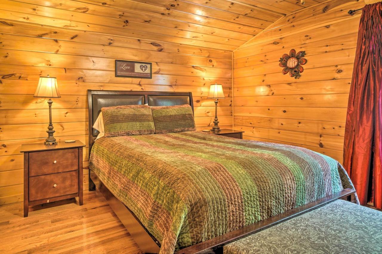 Pigeon Forge Cabin Sauna, Saltwater Pool And Views! セバービル エクステリア 写真